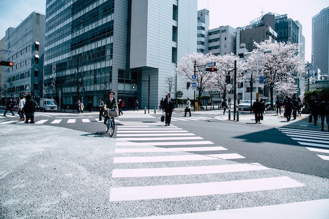 龙岩为何勤工俭学对在日本的留学生的职业生涯至关重要？